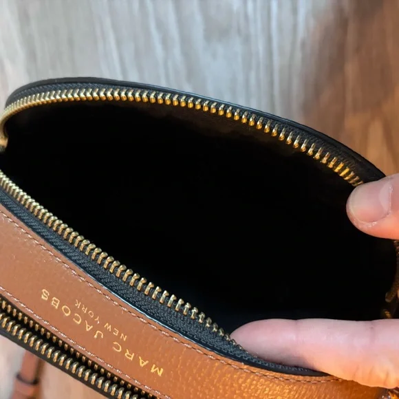 MARC JACOBS Shutter Camera Bag Argan Oil Brown - Picture 5 of 11